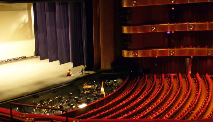 Instalación de telones para teatros